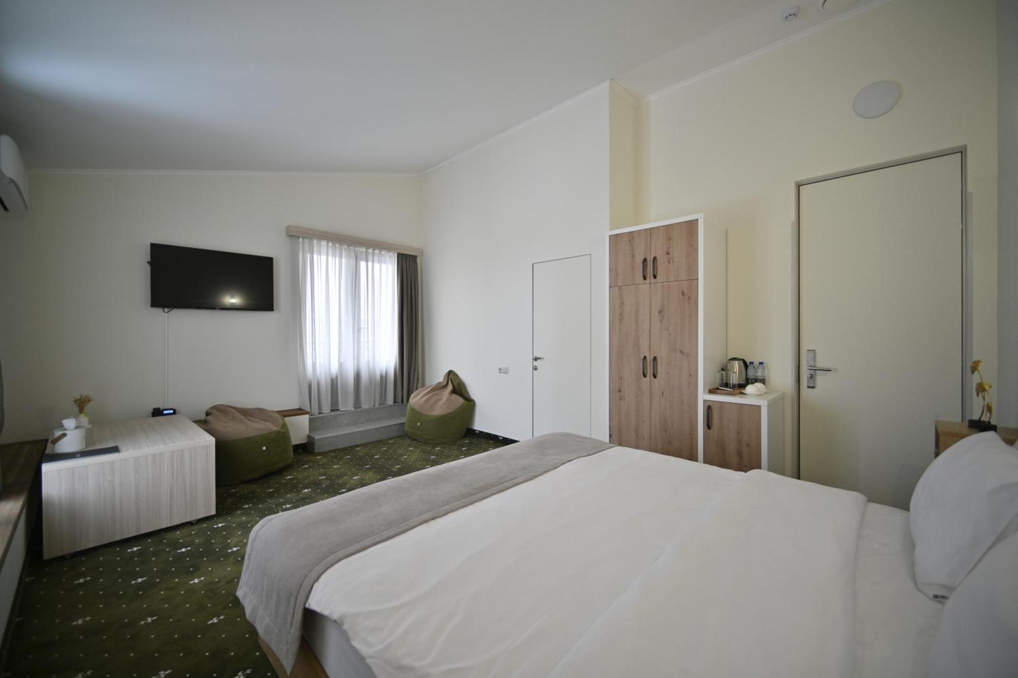 Colette Hotel Yerevan Exterior photo